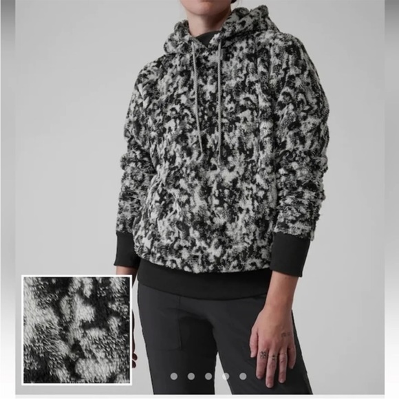 NWOT Athleta Tugga Sherpa Jacquard Hoodie Size Small - Picture 3 of 11